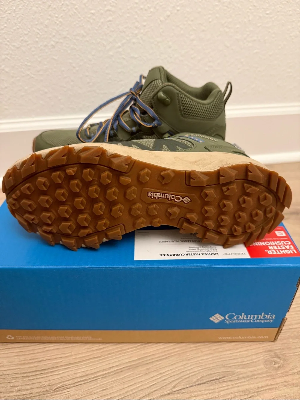 Columbia Women's Peakfreak Ii Mid Outdry Hiking Shoes